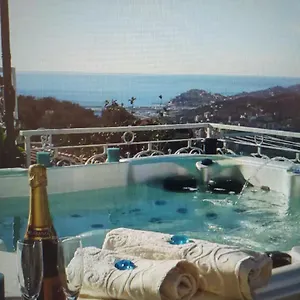 https://villa-panoramica-idromassaggio-008031-lt-0055.hotelitalianriviera.com